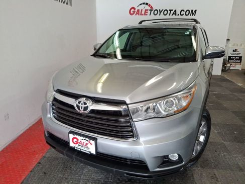 Used 2015 Toyota Highlander Plus image 3