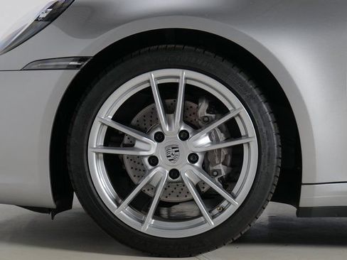 Used 2022 Porsche 911 Carrera RWD image 30