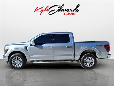 Used 2024 Ford F150 Lariat w/ FX4 Off-Road Package image 8