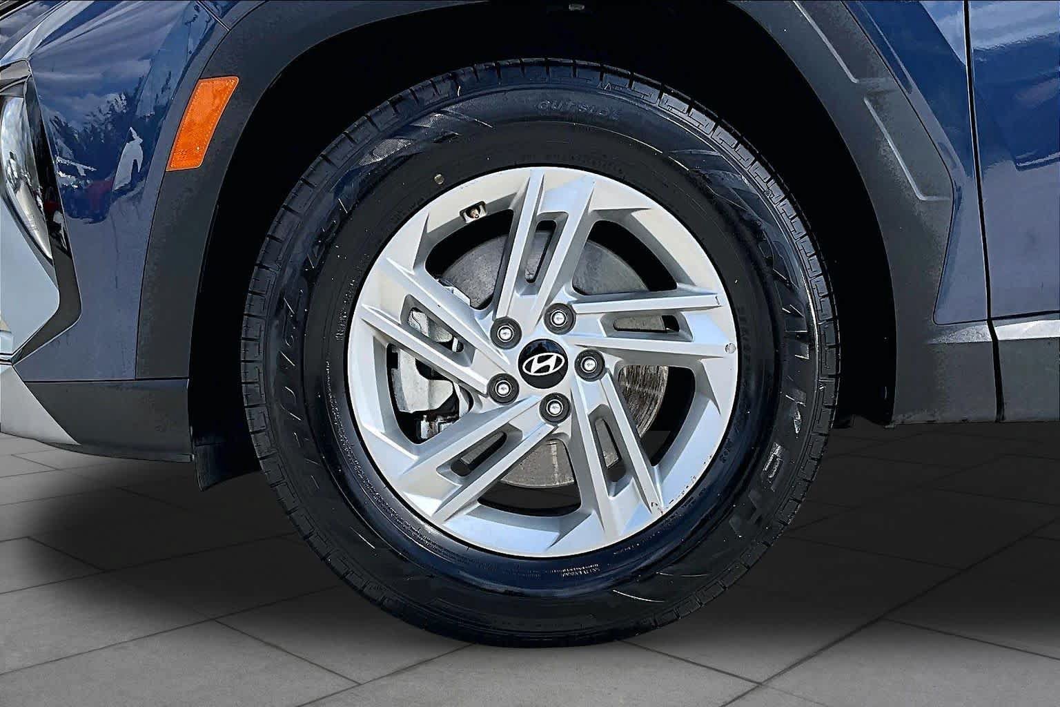Used 2025 Hyundai Tucson SE FWD image 9