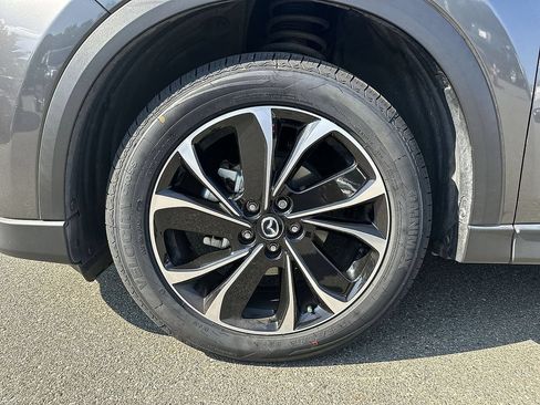 Used 2023 MAZDA CX-5 AWD 2.5 S w/ Premium Plus Pkg image 11