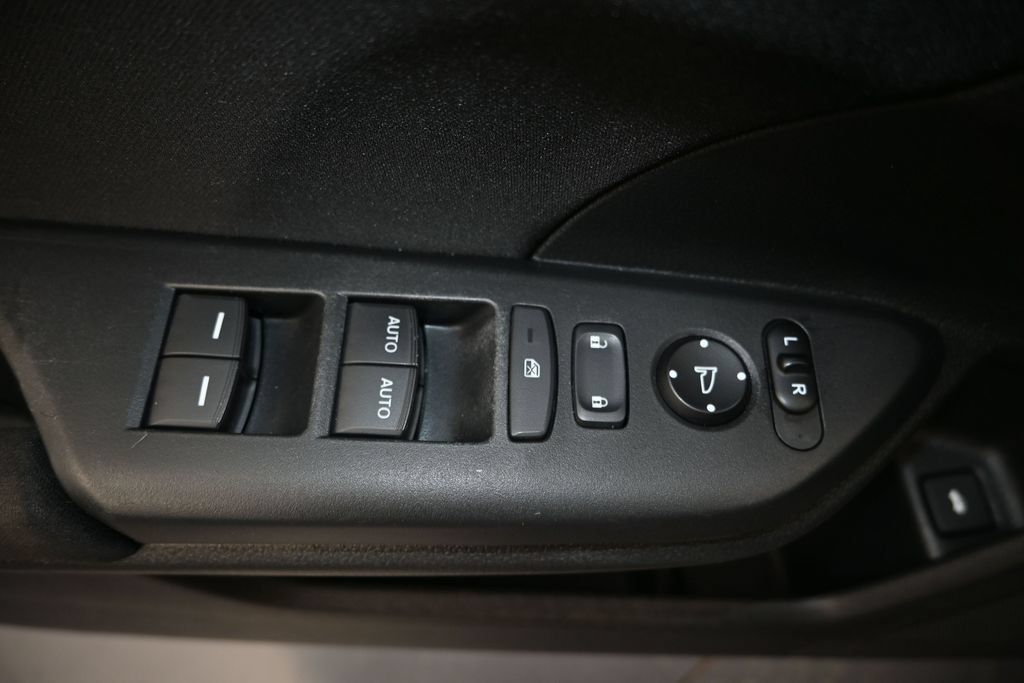 Used 2018 Honda Civic EX image 11