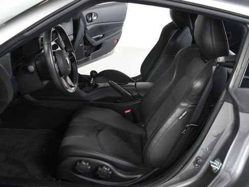 Used 2024 Nissan Z Performance w/ Floor Mat Package RWD image 27