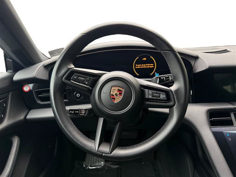 Used 2022 Porsche Taycan 4 Cross Turismo w/ Premium Package AWD/4WD image 13