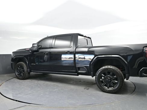 Used 2024 GMC Sierra 2500 AT4 w/ AT4 Premium Plus Package AWD/4WD image 5