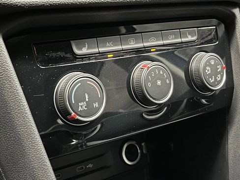 New 2025 Volkswagen Taos S image 9