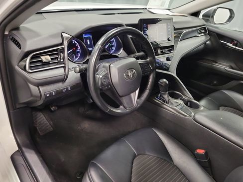 Used 2023 Toyota Camry SE image 13