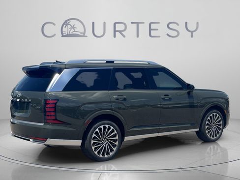 New 2026 Hyundai Palisade Calligraphy FWD image 5