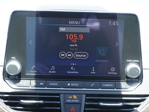 Used 2023 Nissan Altima 2.5 SV FWD image 17