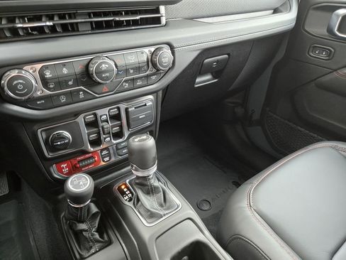 New 2026 Jeep Wrangler Unlimited Rubicon AWD/4WD image 12