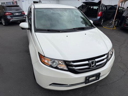 Used 2016 Honda Odyssey EX image 12