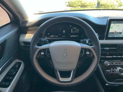 Used 2022 Lincoln Corsair Reserve image 14