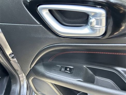 Used 2023 Jeep Compass Trailhawk image 11