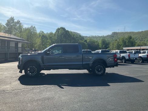 New 2026 Ford F250 Platinum AWD/4WD image 8