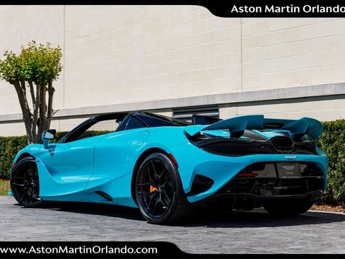 Used 2024 McLaren 750S Spider image 35