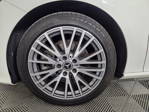 Used 2023 Mercedes-Benz CLA 250 image 8