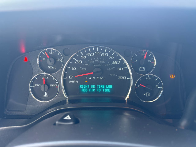 Certified 2025 GMC Savana 2500 w/ Driver Convenience Package RWD image 18
