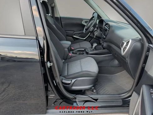 Used 2022 Kia Soul LX w/ Technology Package FWD image 27