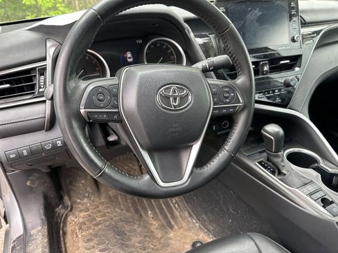 Used 2024 Toyota Camry XLE FWD image 7