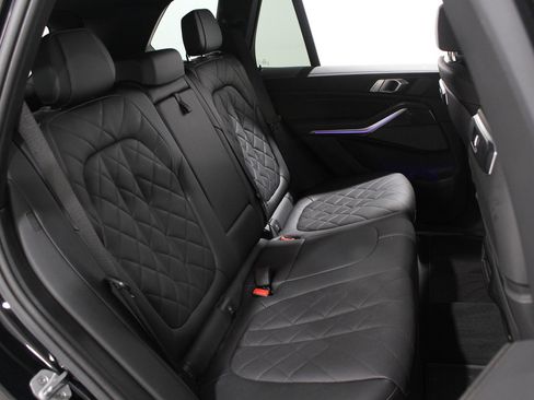 Certified 2025 BMW X5 M60i w/ Parking Assistance Package image 17