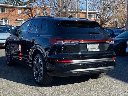 Used 2023 Audi Q4 e-tron Premium Plus w/ Premium Plus image 5