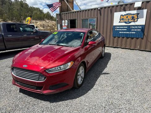Used 2016 Ford Fusion SE image 1