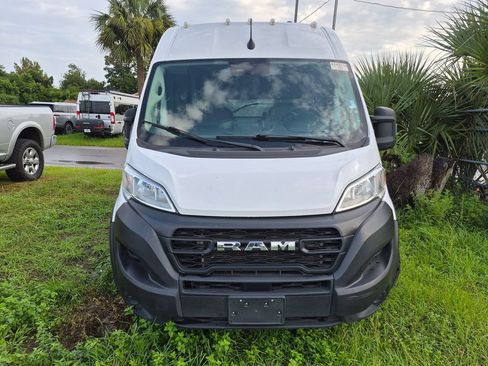 Used 2023 RAM ProMaster 2500 FWD image 2