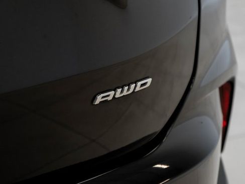 Used 2023 Ford Edge Titanium image 11