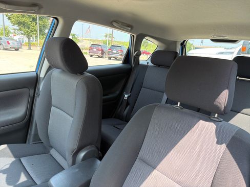 Used 2008 Pontiac Vibe w/ Preferred Package FWD image 18