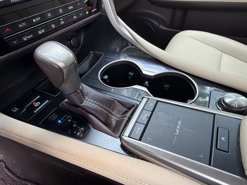 Used 2020 Lexus RX 350 FWD w/ Accessory Package image 28