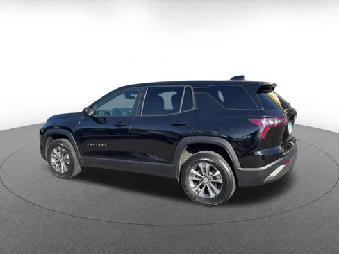 Used 2025 Chevrolet Equinox LT FWD image 10