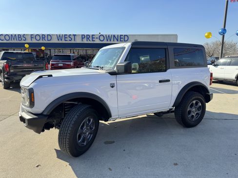 Certified 2024 Ford Bronco Big Bend image 9