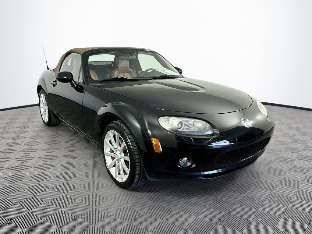 Used 2007 MAZDA MX-5 Miata Grand Touring w/ Premium Pkg RWD image 3