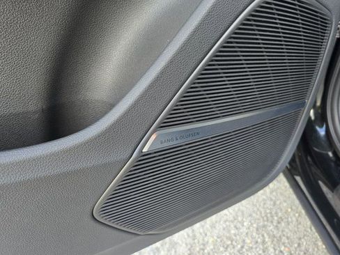 Used 2025 Audi Q7 3.0T Premium Plus image 40