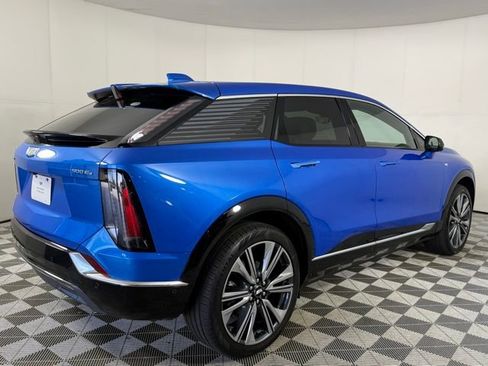 New 2026 Cadillac Optiq Luxury 2 AWD/4WD image 7