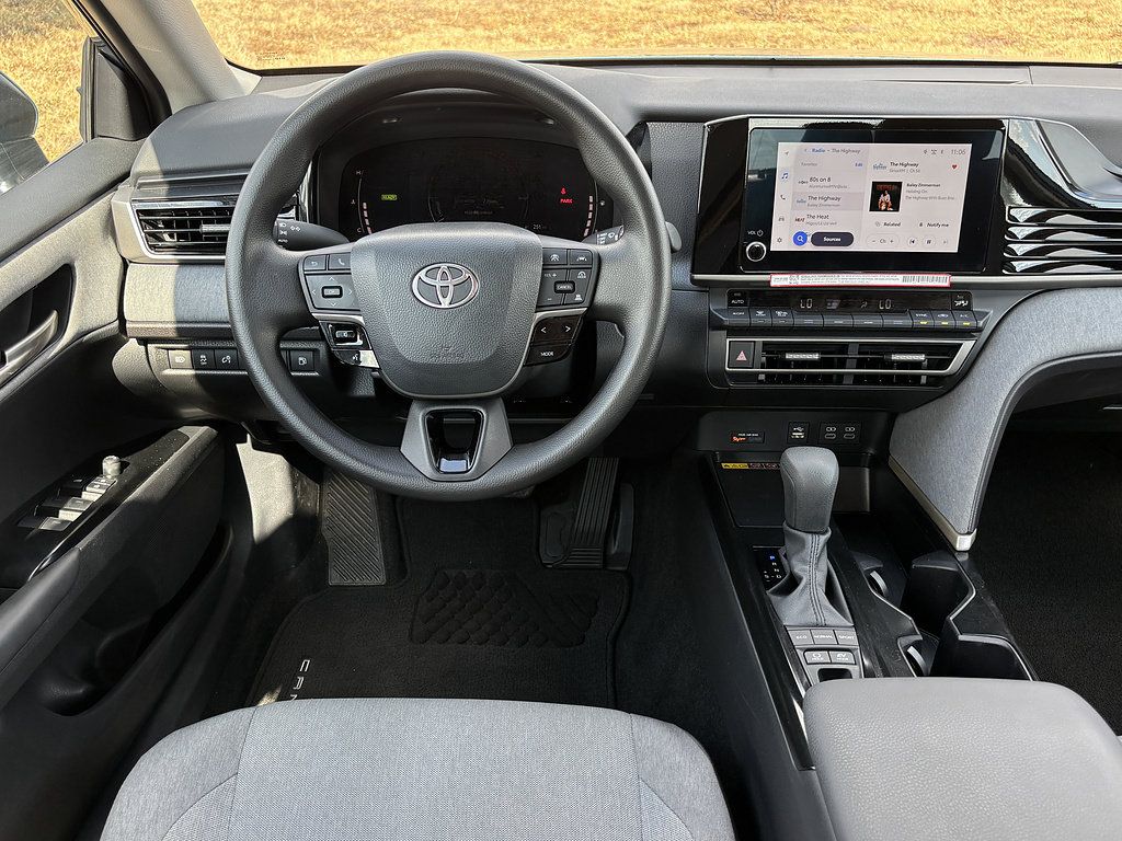 Used 2026 Toyota Camry LE w/ Convenience Package FWD image 10