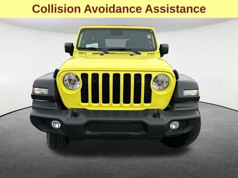 Used 2024 Jeep Wrangler Sport S image 4