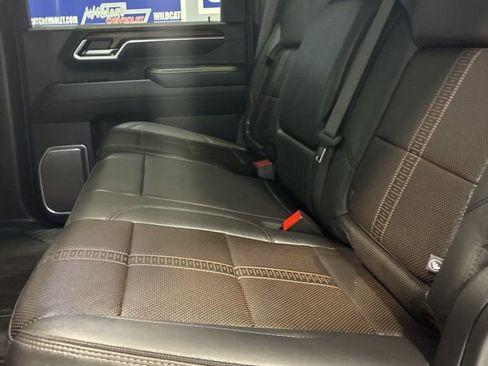 Used 2025 Chevrolet Silverado 2500 High Country image 37