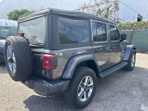 Used 2022 Jeep Wrangler Unlimited Sahara w/ LED Lighting Group AWD/4WD image 5