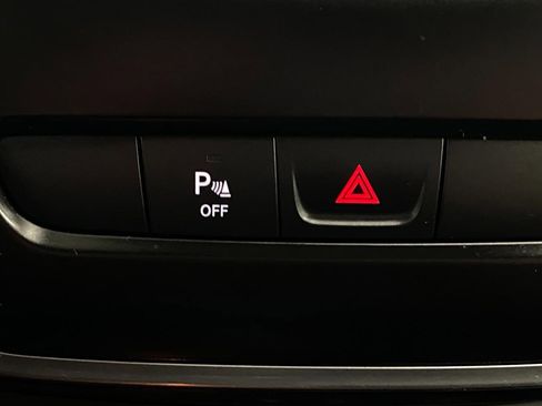 Used 2020 Jeep Cherokee Latitude Plus w/ Cold Weather Group image 24