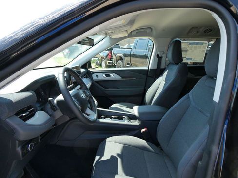New 2026 Ford Explorer Active AWD/4WD image 18