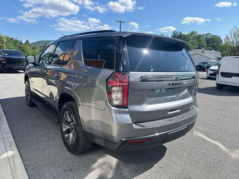 Used 2022 Chevrolet Tahoe Z71 w/ Z71 Off-Road Package AWD/4WD image 4