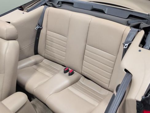 Used 2004 Ford Mustang GT RWD image 14