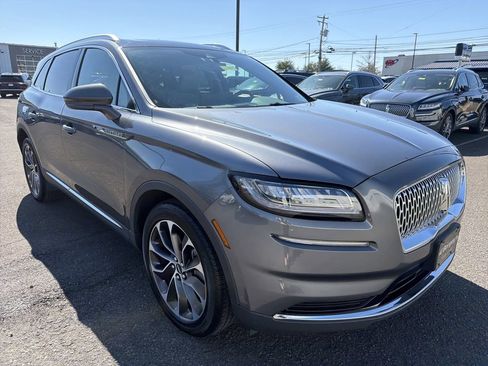 Used 2022 Lincoln Nautilus Reserve w/ Cargo Utility Package image 7