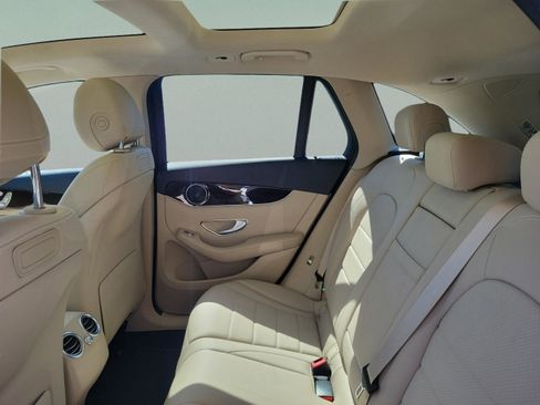 Used 2018 Mercedes-Benz GLC 300 image 9