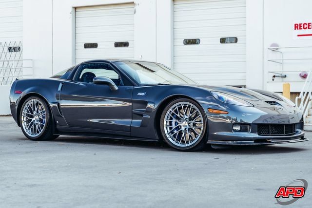 Used 2009 Chevrolet Corvette ZR1 w/ Preferred Equipment Group RWD image 38
