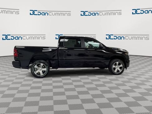 New 2026 RAM 1500 Express AWD/4WD image 9