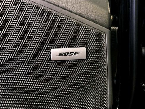 Certified 2022 Porsche Cayenne image 38