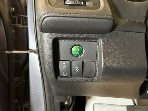 Used 2021 Honda HR-V EX image 16