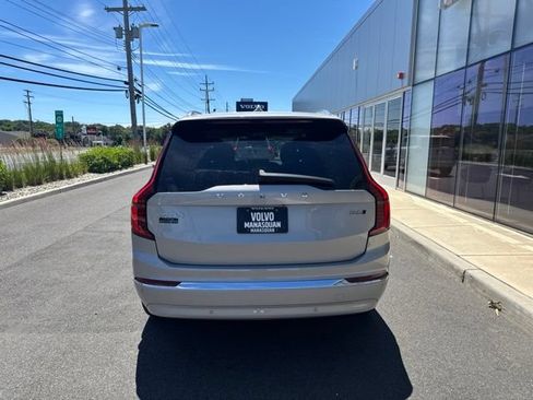 Certified 2025 Volvo XC90 B6 Plus AWD/4WD image 4